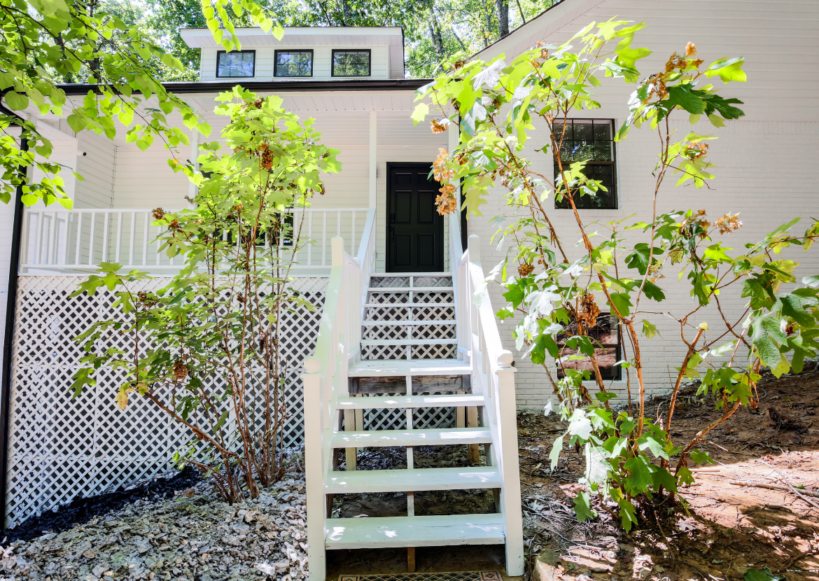 Newcomb Road photo 10